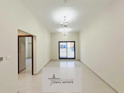 LIKE A NEW VERY SPACIOUS AND LUXURIOUS 2BHK WITH CLOSE KITCHEN AND COVERD PARKING
