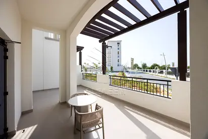 √Furnished! Spacious 1BR | VACANT | ONE Payment√