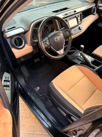 2016 Toyota RAV 4 — фото 13