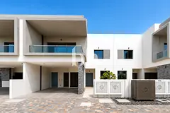Single Row | Spacious Layout | Vacant in August