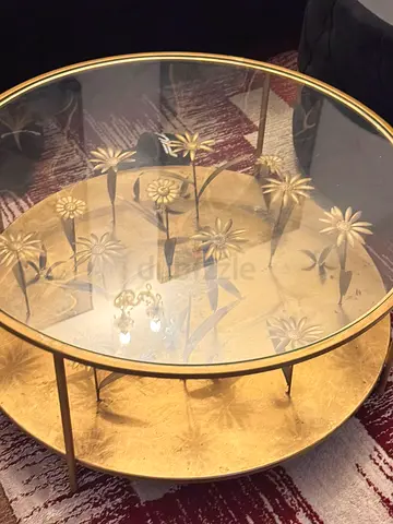Sofa table centerpoint