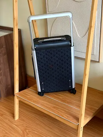 Louis vuitton Horizon 55 suitcase