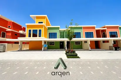 Waterfront Community | Steps From Lagoon | Spacious Garden