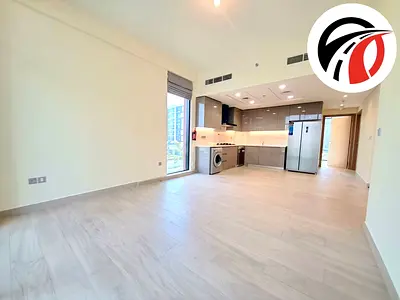 Best layout 3bhk / beautiful apt / boulevard view / chiller free
