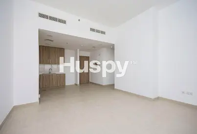 Pool View | Large Layout | On the Park