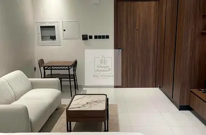 Quality Amenities | Flex Chqs | Fully Furnished
