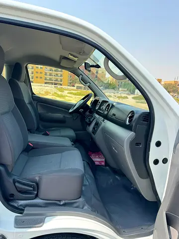 2015 Nissan URVAN — фото 12