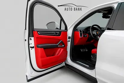 2023 Porsche CAYENNE — миниатюра 20