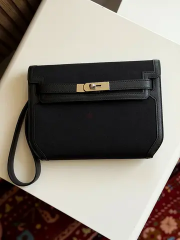 Hermes clutch