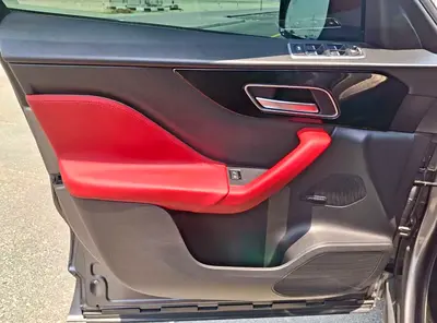 2017 Jaguar F-PACE 照片 9