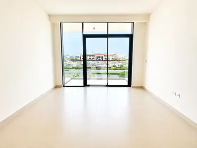 Community View | High Floor | Brand New