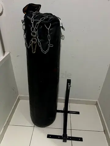 Boxing bag with wall stand