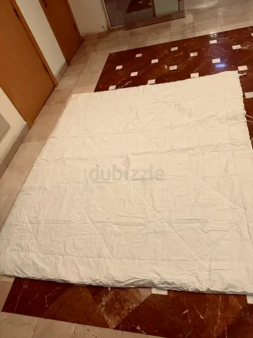 White King-Size Duvet / Comforter - Light Used