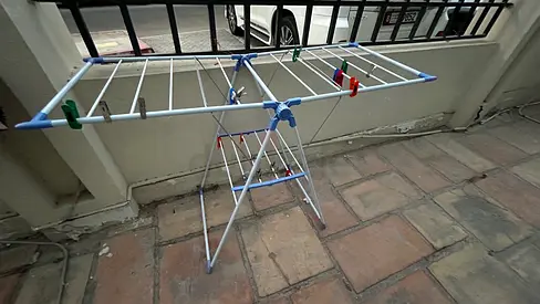 Foldable Metal Clothes Drying Rack - Lightweight, Portable