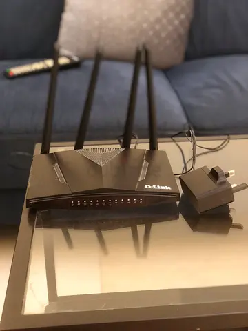 D-Link Wireless Router with External Antennas (Good Working Condition)