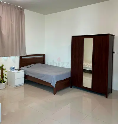 Bed space for a girl Al Barsha1
