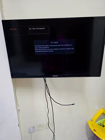 Samsung 32-inch LED TV - Wall-mounted, Good Working Condition