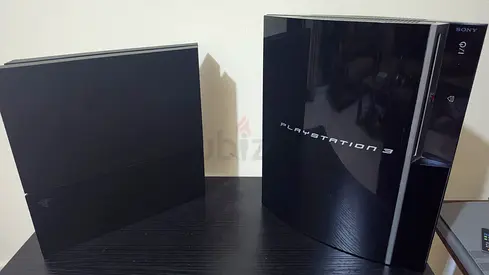 PlayStation 4 and 3 for parts or fixing power problems