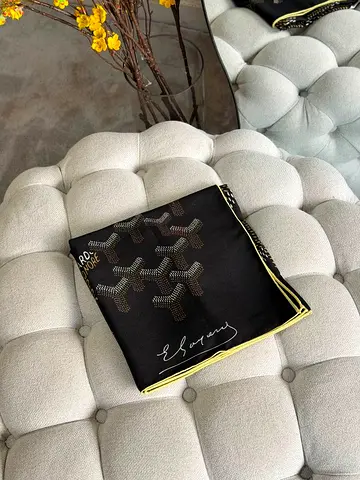 Goyard scarf