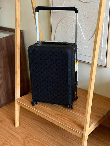 Louis vuitton Horizon 55 suitcase