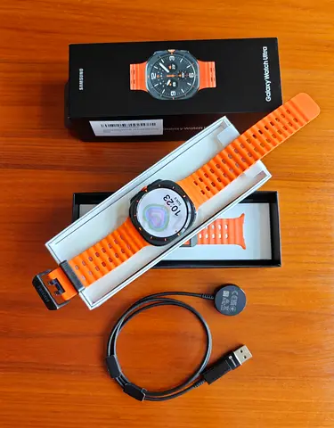 Samsung Galaxy Watch Ultra + Free brand-new Gift