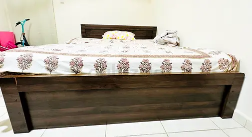 Bed Frame with Matress