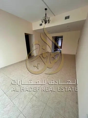 غرفتين وصالة للإيجار السنوي في التعاون – موقع مميز