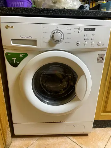 LG 7kg Front Load Washing Machine - Good Working Condition