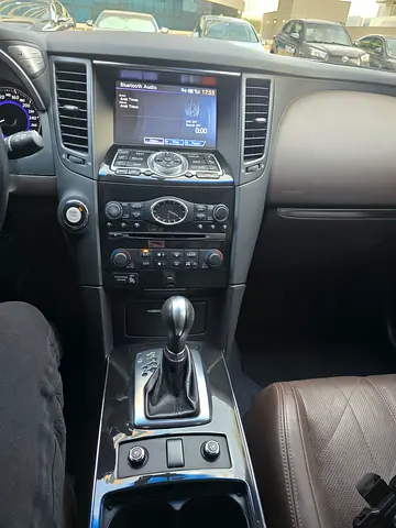 2018 Infiniti QX70 照片 3
