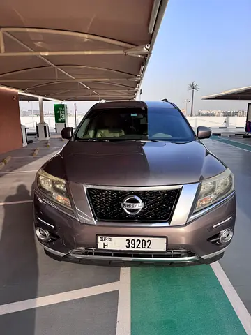 Nissan Pathfinder SL 2013 | American Specs | Well Maintained