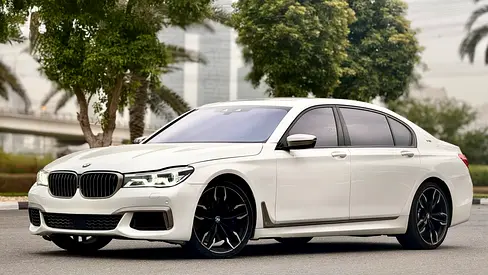 BMW M760Li xDrive 2017 | V12 M Perfomance | GCC Specs | Agency maintained | 3 Keys