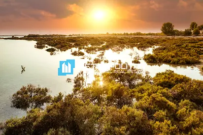 Single Row | Waterfront Community | B+G+2