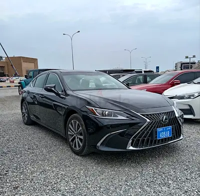 Lexus ES 300h 2020 GCC Specs | Hybrid Excellence | Low Mileage