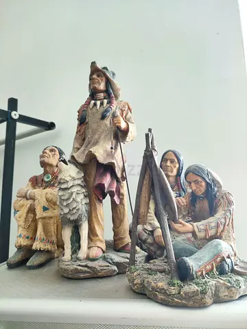 Set of for Vintage Native American Resin Figurines 17 pieces