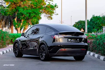 صورة 4 لـ 2024 Tesla MODEL Y