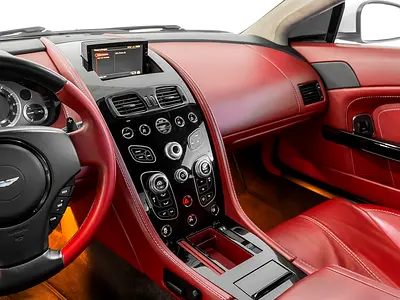 صورة 9 لـ 2016 Aston Martin VANTAGE