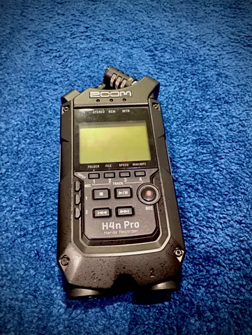 Zoom H4n Pro 4-Input Portable Handy Recorder with X/Y Mic (Black)