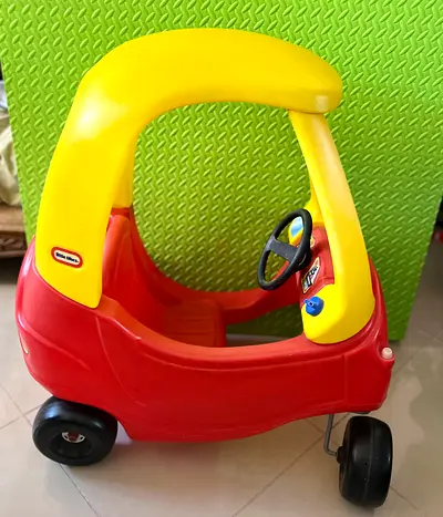 Little Tikes Cozy Coupe Red & Yellow Ride-On Car - Good Condition