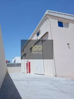 A suitable option for commercial and industrial companies looking for a spacious and ready-to-use fa