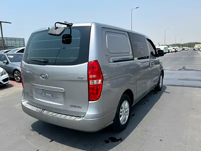 صورة 6 لـ 2018 Hyundai H1