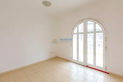 VACANT 2BHK | SPACIOUS LAYOUT | COMMUNITY FACING