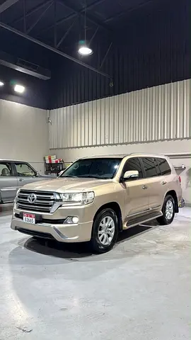 Toyota Land Cruiser VXR 2017 GCC Specs V8 Full Option
