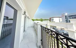 Luxury Living | Best Price | Big Layout