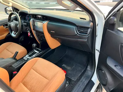 صورة 9 لـ 2023 Toyota FORTUNER