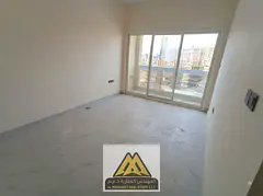 First occupancy | Large rooftop | Storage | Special balcony | Bright apartment | Close to traffic | 