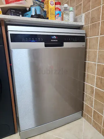 Siemens Dishwasher Latest model iq300 Three Racks In Excellent condition