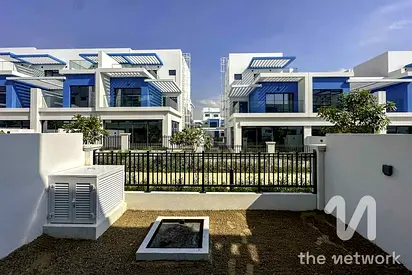 Stunning 5BR Townhouse | 6 Baths | Damac Lagoons