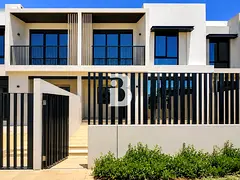 4 BR Premium location | Spacious | Mid unit