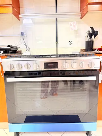Bosch Free Standing Gas Cooker with Electric Oven