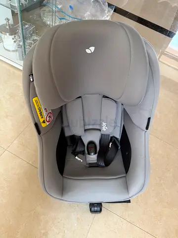 Joie i-spin infant car seat - grey, gently used. 360 rotation and with iso fix